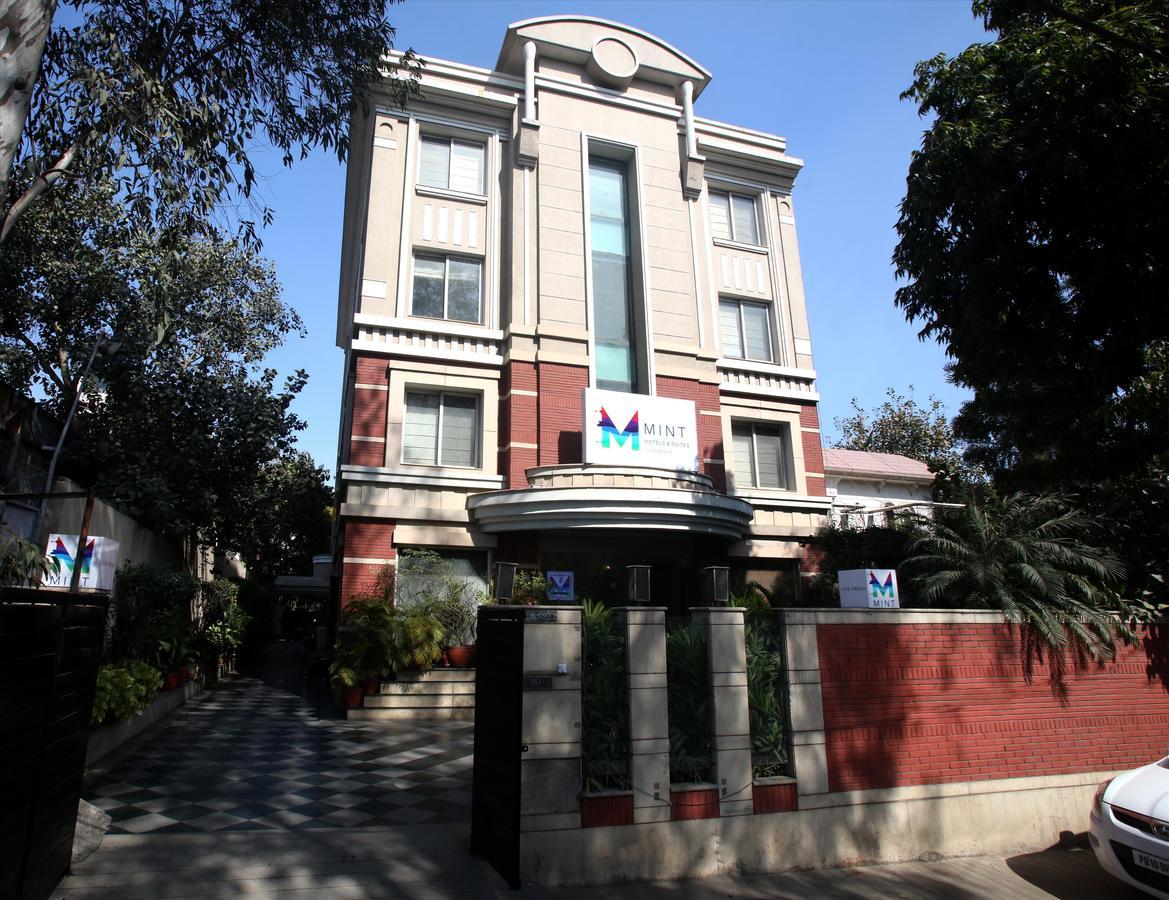 Hotel Mint Casa ニューデリー エクステリア 写真