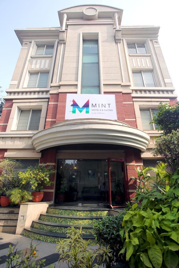 Hotel Mint Casa ニューデリー エクステリア 写真