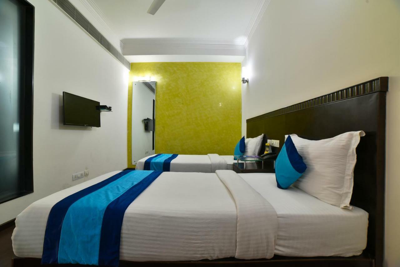 Hotel Mint Casa ニューデリー エクステリア 写真