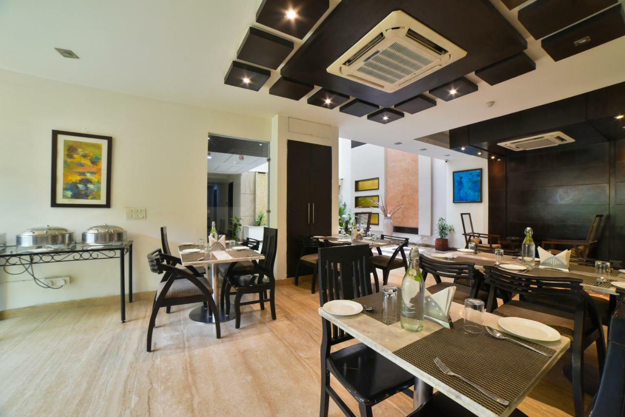 Hotel Mint Casa ニューデリー エクステリア 写真
