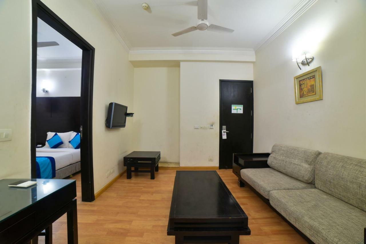 Hotel Mint Casa ニューデリー エクステリア 写真