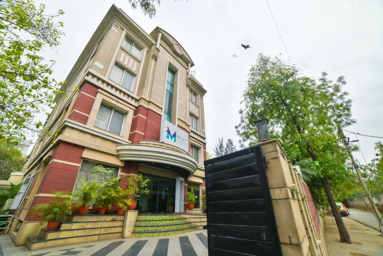 Hotel Mint Casa ニューデリー エクステリア 写真